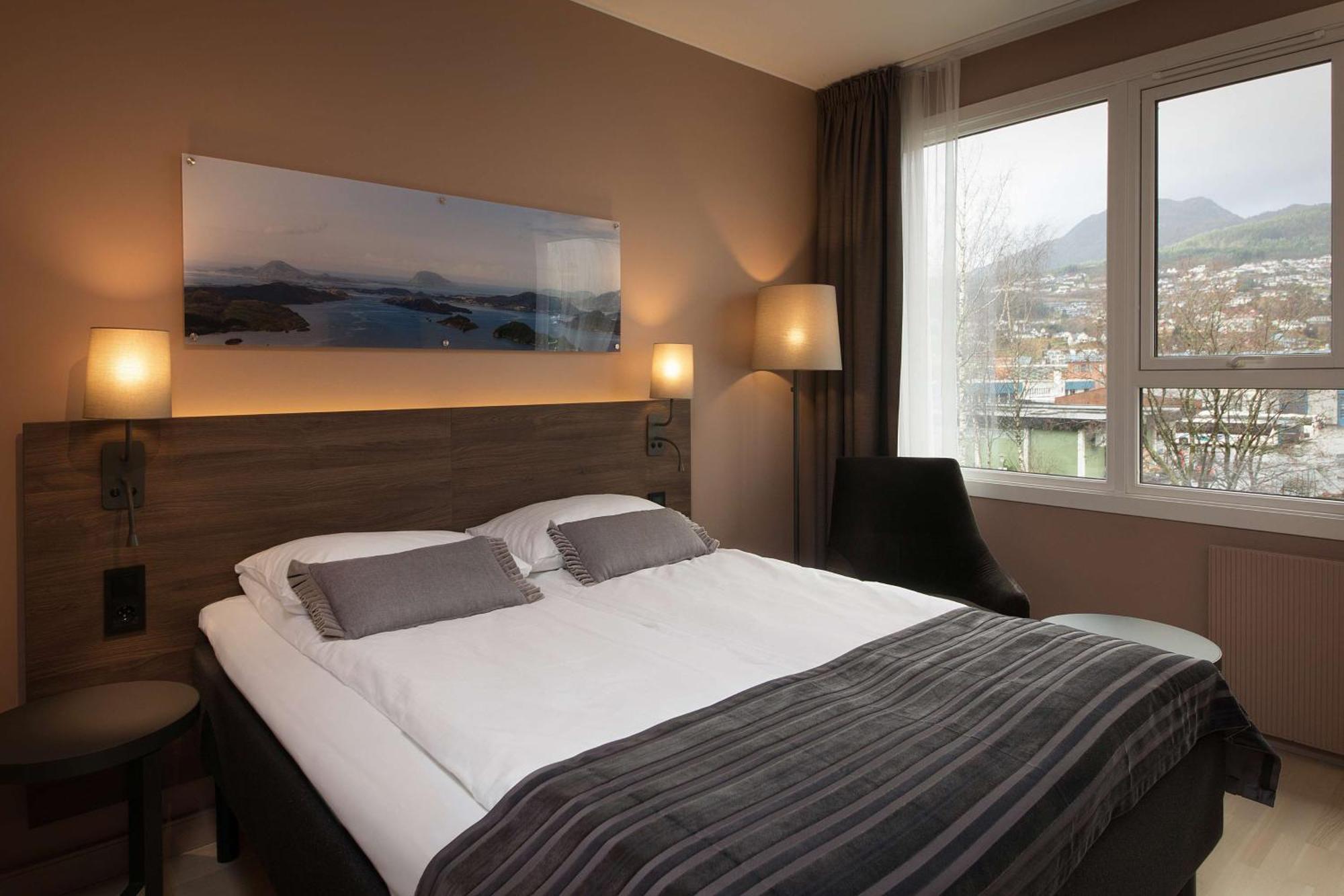 Scandic Sunnfjord Hotel & Spa Førde Εξωτερικό φωτογραφία