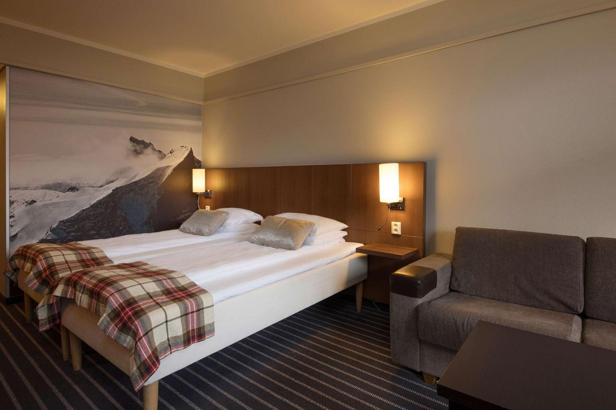 Scandic Sunnfjord Hotel & Spa Førde Εξωτερικό φωτογραφία